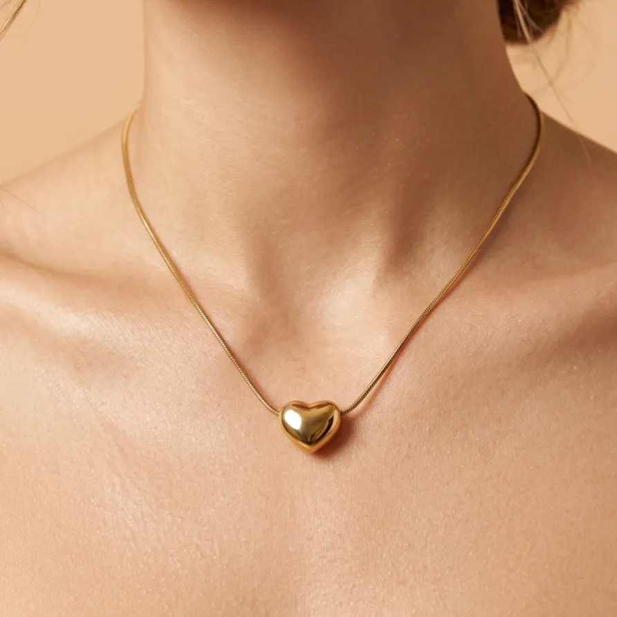 GOLDEN HEART CHOKER